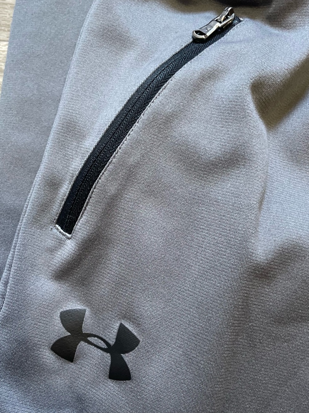 Under Armour Boys’ Joggers YL Grey - Picture 5 of 8